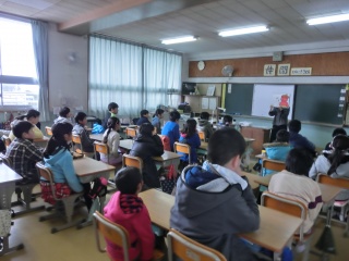 真剣に聞きます